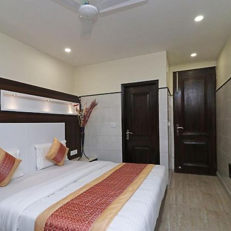 Hotel Usa New Delhi Extérieur photo