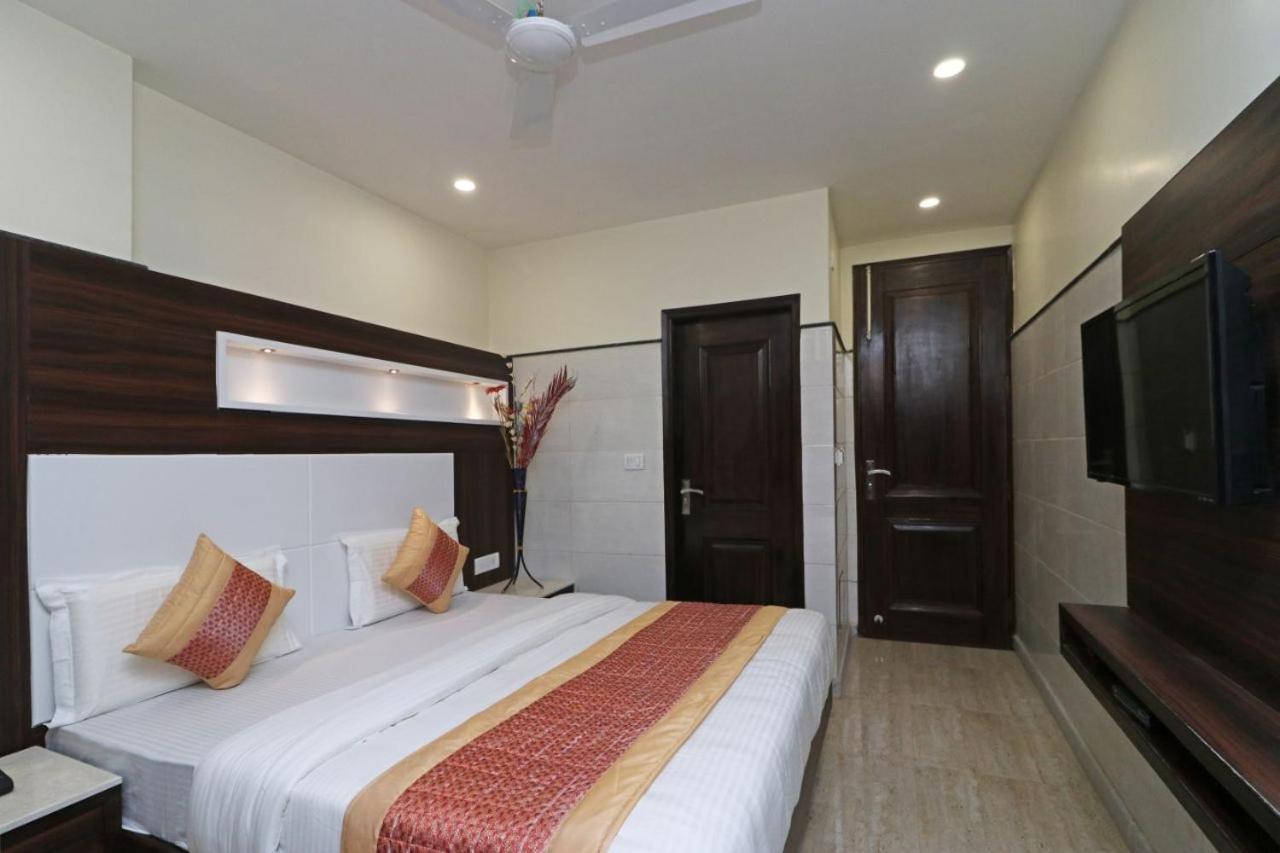 Hotel Usa New Delhi Extérieur photo