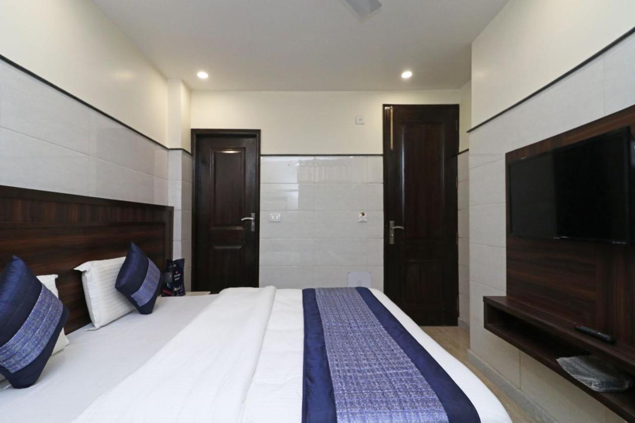Hotel Usa New Delhi Extérieur photo